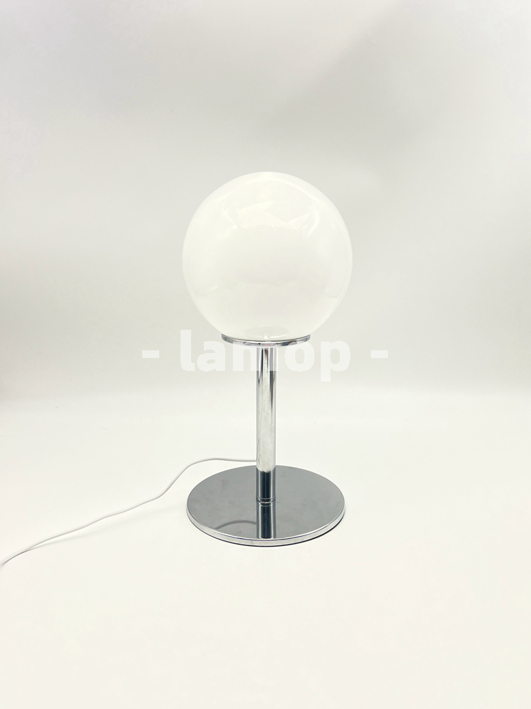 Melkwitte massieve globe chrom - Lighting Table Decor recensie en prijs