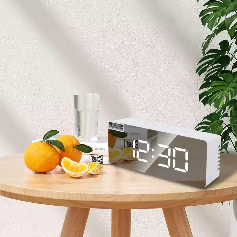 1Pc Witte Digitale Klok LED Sp - Lighting Home Decor Wall Clocks recensie en prijs